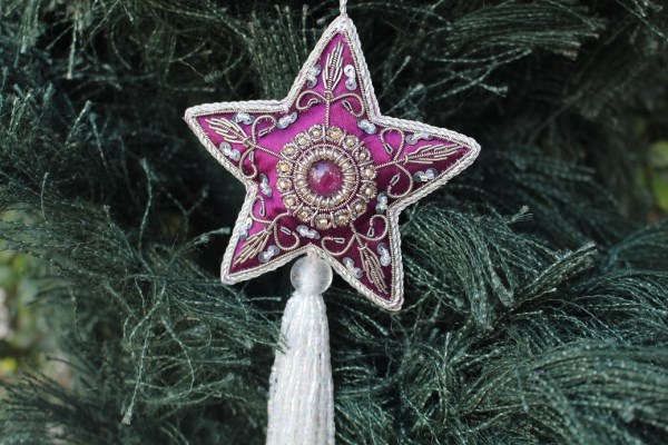 IN-TA-C42 Star Mauve w tassles